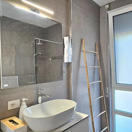 San Pietro Coastal Escape 287 *